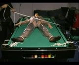 Meine Frau auf Billard snapshot 1