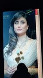 Late night cumtribute sur Anushka et Kareena Kapoor snapshot 9