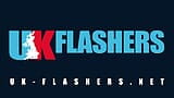 Bbw lập dị người Anh đánh dấu sự cọ xát cho uk-flashher snapshot 1