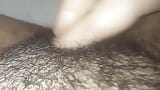 Grote clitoris wrijft thuis snapshot 9