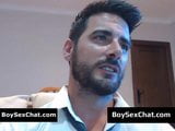 Un gay mature se branle avec un gode dans le cul en webcam snapshot 14