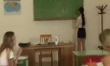 レズビアン教師が女子学生を罰する snapshot 1