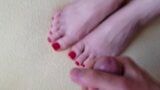 Pov! Footjob doux avec du sperme chaud sur les pieds snapshot 16