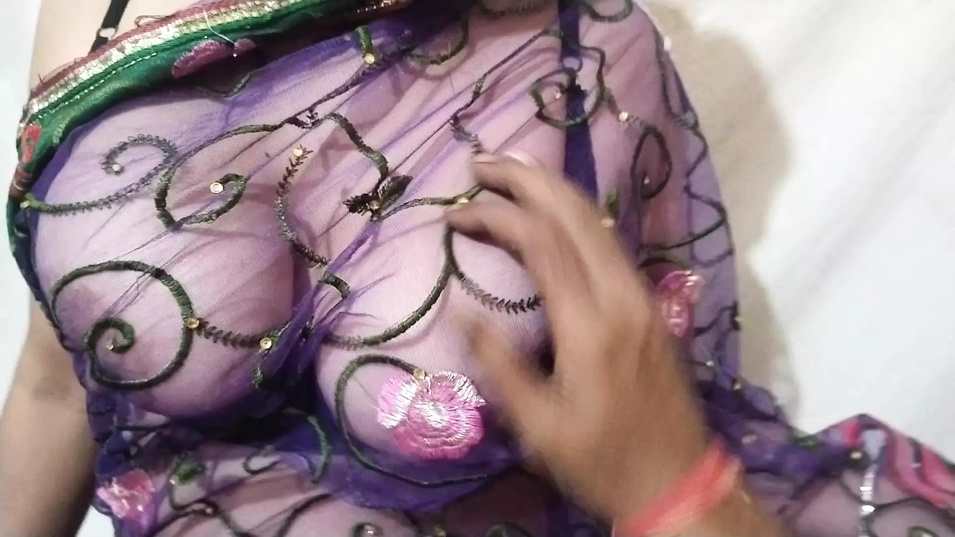 Free Indian Softcore Porn Videos | xHamster