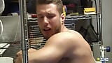 MEN - Род Педерсон сосет член Colby Jansen и сбрасывает свои штаны для хорошего жесткого хуя в задницу snapshot 10
