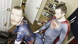 Superman goza dentro do Capitão América (Twink Cosplay) snapshot 5