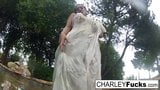 Charley Chase zeigt ihre erstaunlichen Titten snapshot 15