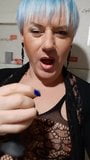 Sonyastar sexy humo uñas largas, cabello azul, lápiz labial, consolador snapshot 7