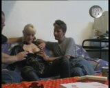 2 Erfahrene typen kuemmern sich um Claudia Threesome snapshot 7