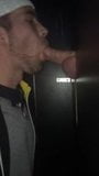 Sich selbst filmen und einem Gloryhole geben bj snapshot 2