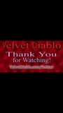 Velvet Diablo reet schudt een fluwelen korte video snapshot 4