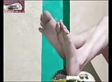 Gresopio showing feet 1 snapshot 15