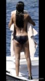 Zoe Saldana - colecție de imagini sexy și fără sutien snapshot 9