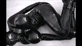 Rubber BI Boy Breathcontrol - M fetish videografie snapshot 3