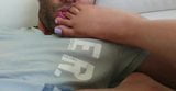Kocam dışarıdayken kayınbiraderim ayak parmaklarımı emiyor snapshot 4