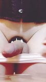 Мой член пускает слюни сисси, кроссдрессер перед спермой в любительском видео snapshot 5