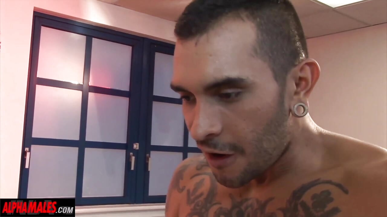 Alphamales.com - Sexy latino stud