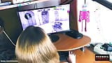 Adolescente gamer é fodida com força e gozada durante a luta de contra-ataque snapshot 1