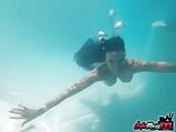 Brunette Cougar Sofie Marie Gets Fucked Hard Underwater snapshot 11