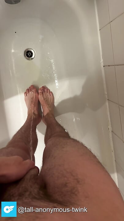 Pisse sur mes propres pieds