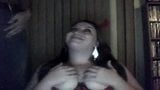 Gordito diablo perra chupa polla en webcam snapshot 2