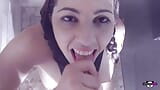 Sexo completo debajo de la ducha snapshot 16