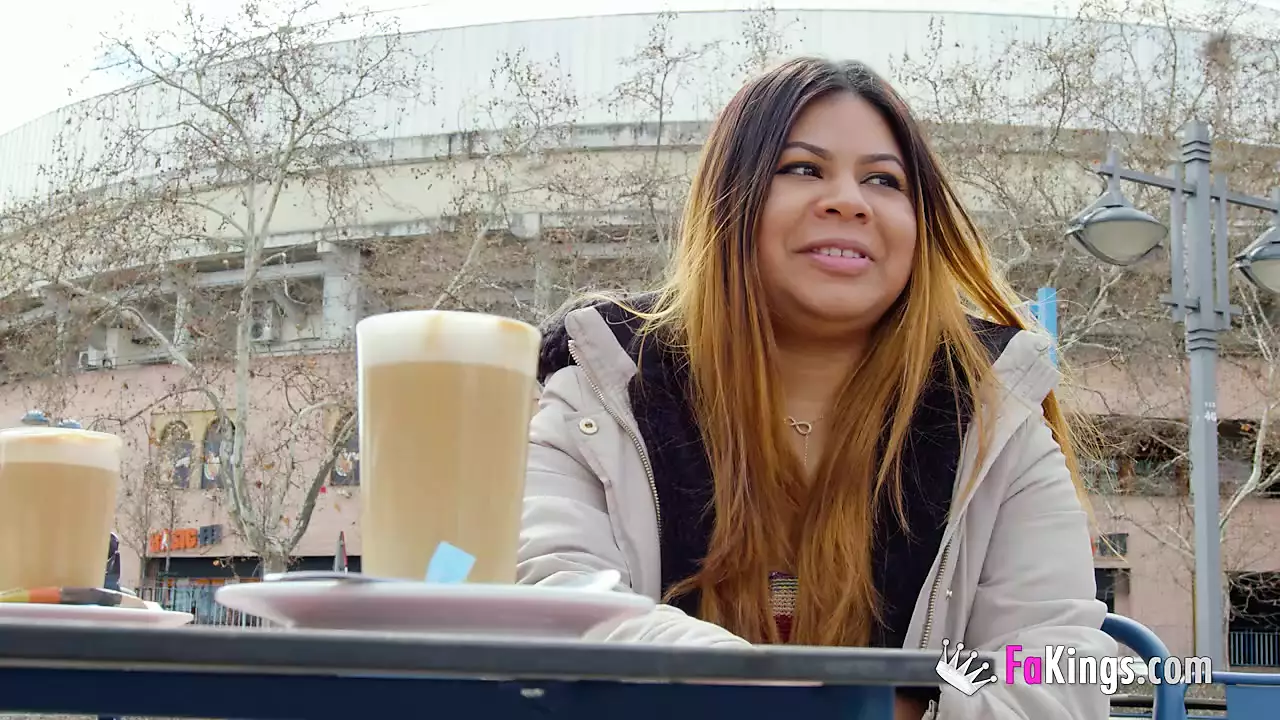 From Shy to Showing Herself in Public Thats Chubby Babe Yiyi Candy