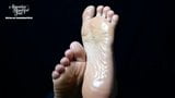 Amandas Beautiful Oily Soles snapshot 3