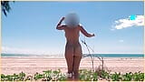 Esposa baila DESNUDA en una playa PÚBLICA snapshot 8