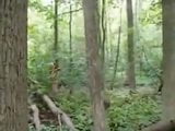 Awek berpakaian sebagai seorang India menghisap zakar di dalam hutan snapshot 3
