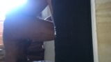У британской домохозяйки-гопницы-шлюшки глубокий межрасовый трах с большим черным членом snapshot 9