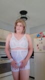 Mommy Vicki is horny for hot young cock! snapshot 3