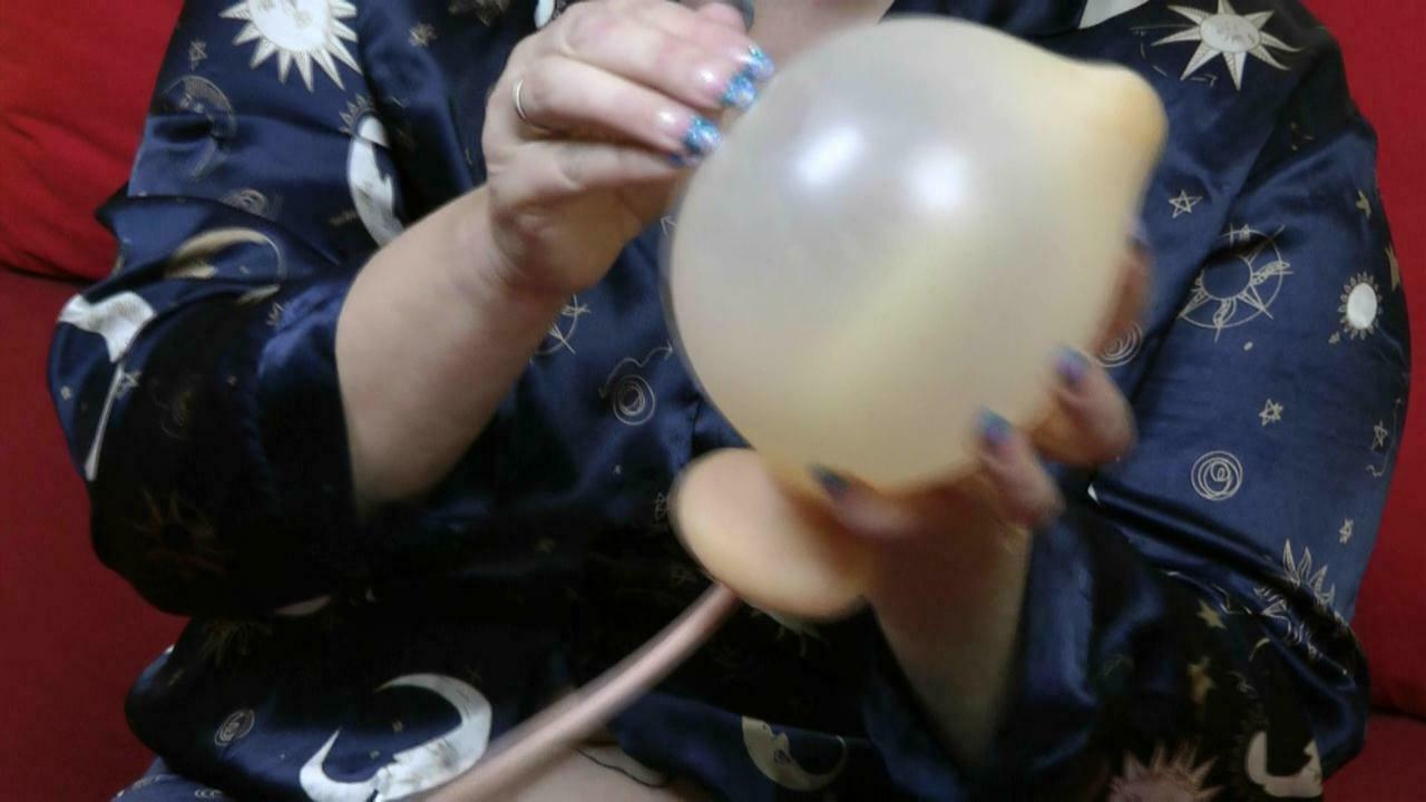 Annadevot - Pumping dildo Dirty Talk