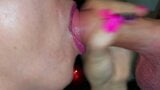 Blowjob gila close-up, cum di mulutnya snapshot 18