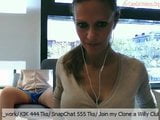 Camshow amatoriale nel vero ufficio con indosso le calze snapshot 11