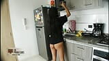 Brunette cachonda siendo follada por su hermanastro - Porno en Español snapshot 9