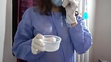 Perawat mengambil sampel air mani dariku dengan mulutnya snapshot 20