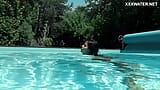 世界上最性感的拉丁女郎 yorgelis 在游泳池里 snapshot 3
