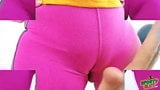 Epische ronde enorme kont met kleine taille en cameltoe omg! snapshot 7