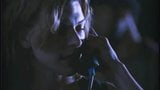 Milla Jovovich fa sesso al telefono snapshot 9