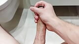 Masturbation dans la salle de bain et éjaculation ww1999xd snapshot 6