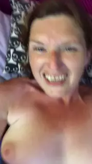 Sıcak seksi yenge kız alır yapay penis sıkışmış içinde ona sıkı ...