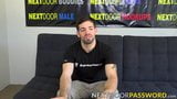 Solo hunk Julian Brady streelt pik na een interview snapshot 4