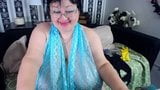 Adorables gros seins devant la webcam snapshot 1