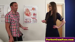 Perawat membantu donor sperma | xHamster