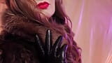 Господиня Asmr: фетиш шуби, еротичні рухи та шкіряні рукавички крупним планом (Арія Грандер) snapshot 4