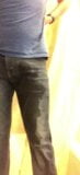Femboy tenta mijar em jeans snapshot 8