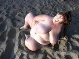 Ssbbw Zazie Jeanette op het strand snapshot 2