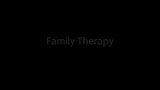 Perfect roodharige schoolmeisje neukt stiefbroer -familietherapie snapshot 1