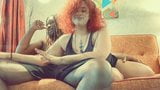 セクシーな赤毛のラティーナ-ペントハウススイートのnetflixとリラックス snapshot 4